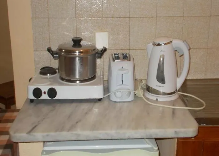 ホテル Yiannis The Beekeeper